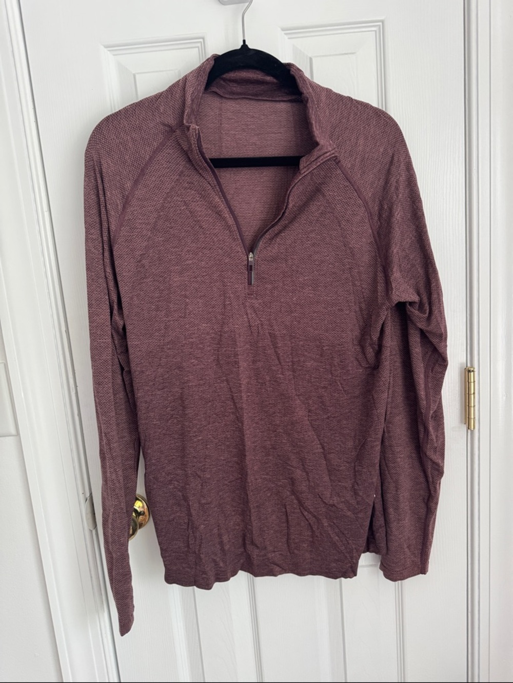 LULULEMON Quarter-Zip Pullover in maroon